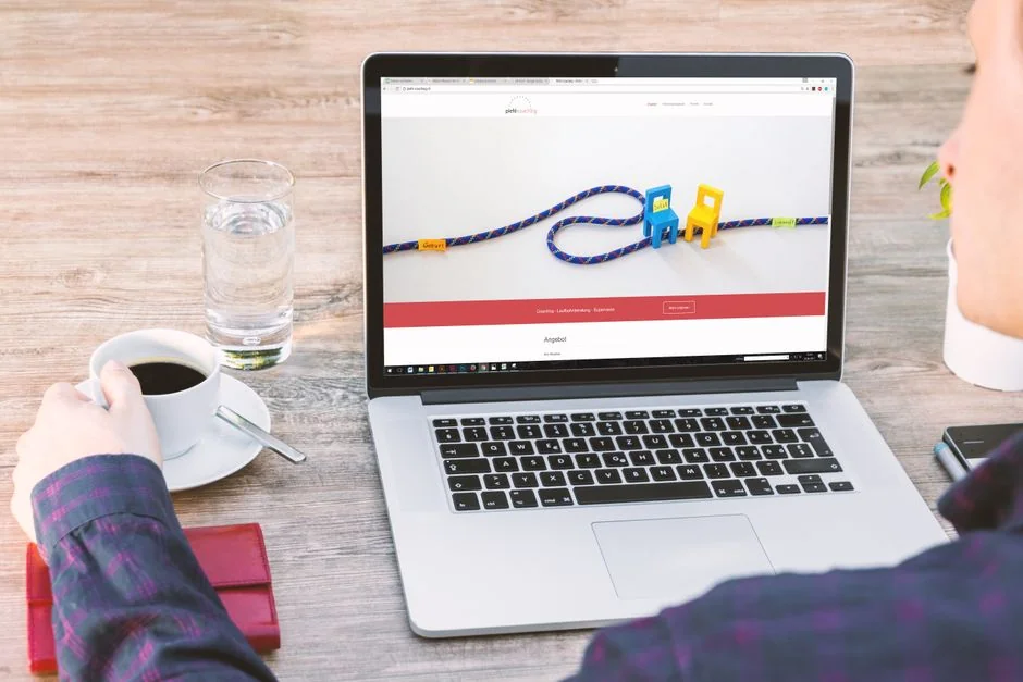 Present yourself as a professional with your new website. Create your own website on solidpixels.